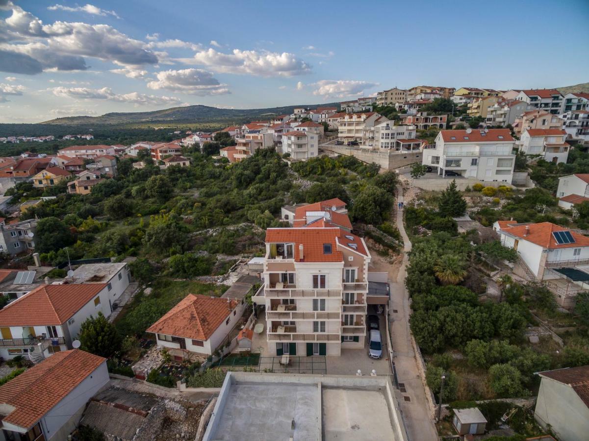 Villa Flores Рогозница Экстерьер фото