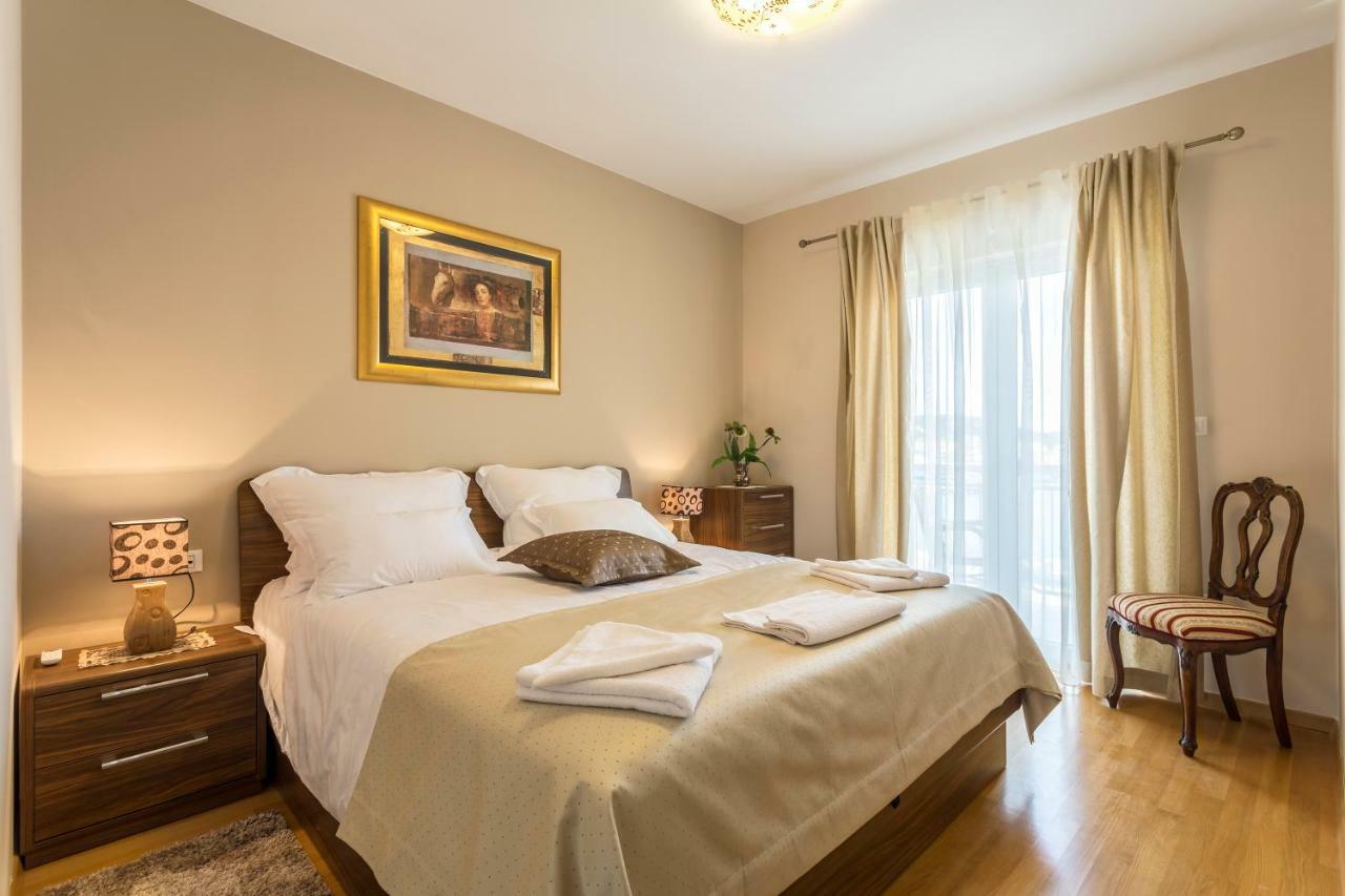 Villa Flores Рогозница Экстерьер фото