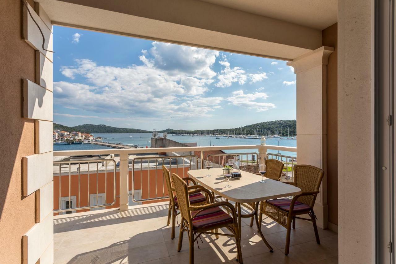 Villa Flores Рогозница Экстерьер фото