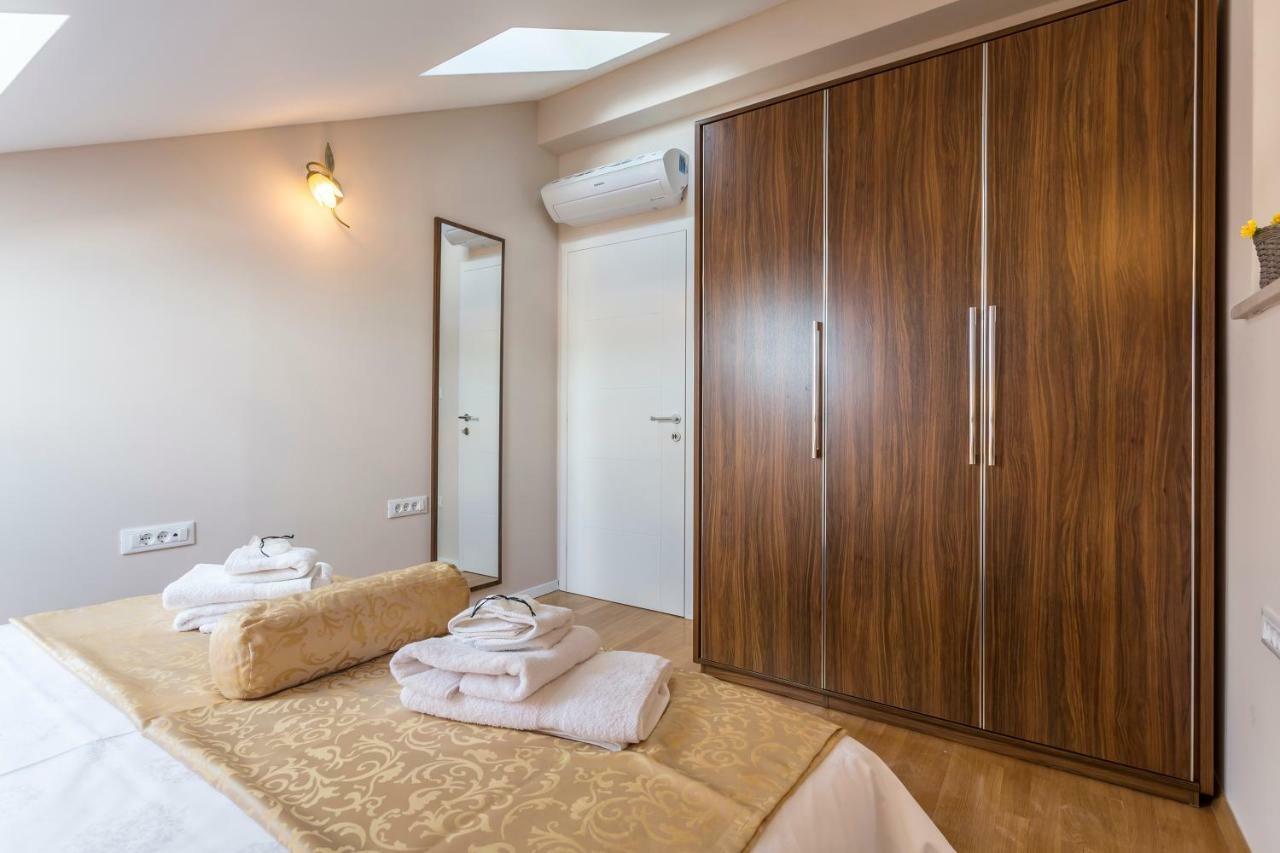 Villa Flores Рогозница Экстерьер фото